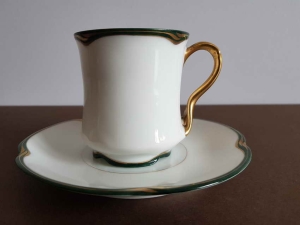 Elegancki  zestaw  porcelanowy  do  kawy 2