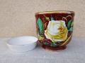 Doniczka porcelanowa.
