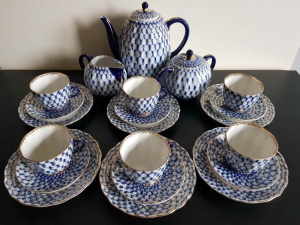 Porcelanowy  serwis  do  kawy  Łomonosow